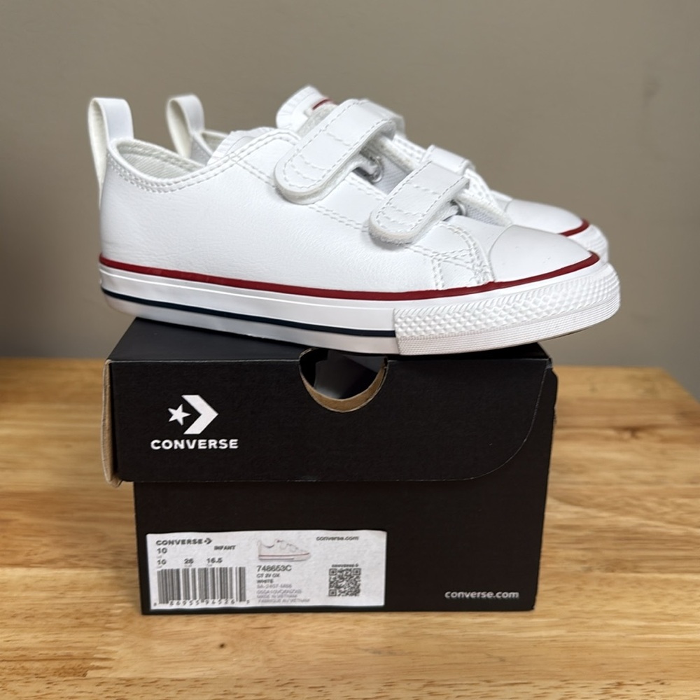 Converse Unisex-Baby and Kids Chuck Taylor All Star 2V Leather Low Top